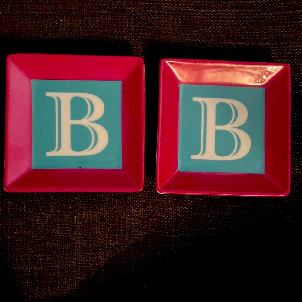 Letter B small ceramic